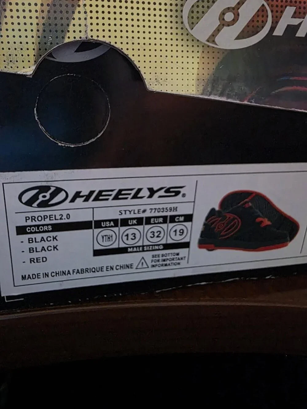 Heelys propel skate